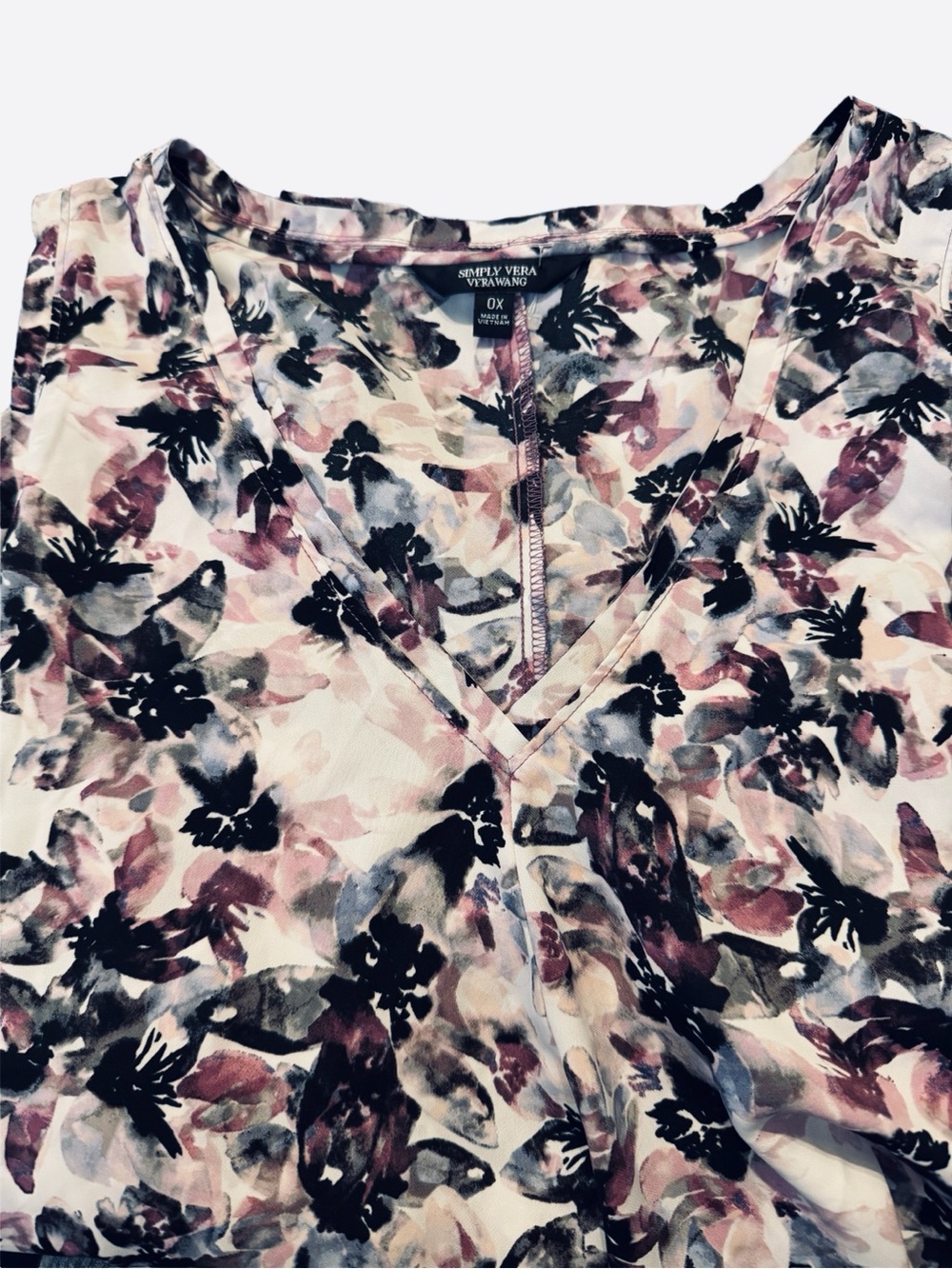 Vera Wang Sleeveless Floral V-Neck Handkerchief Hem Top - Picture 3 of 7